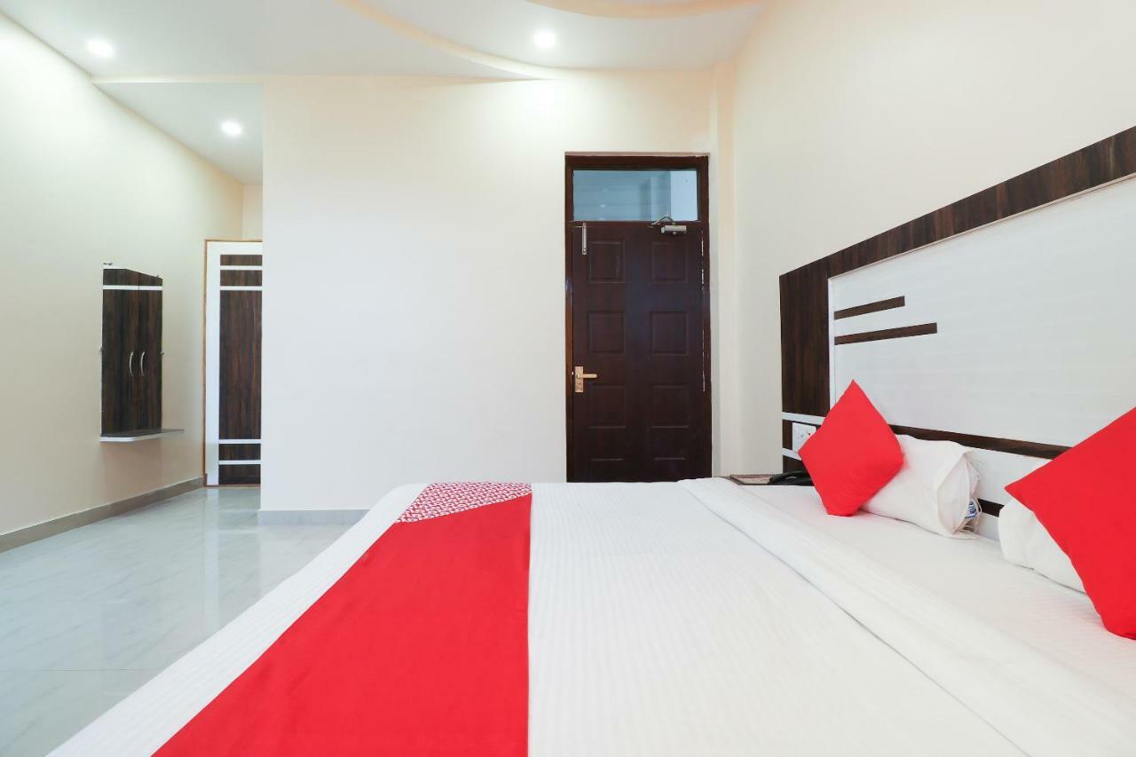 Oyo 39959 Hotel Bandhan Bahraich Eksteriør bilde