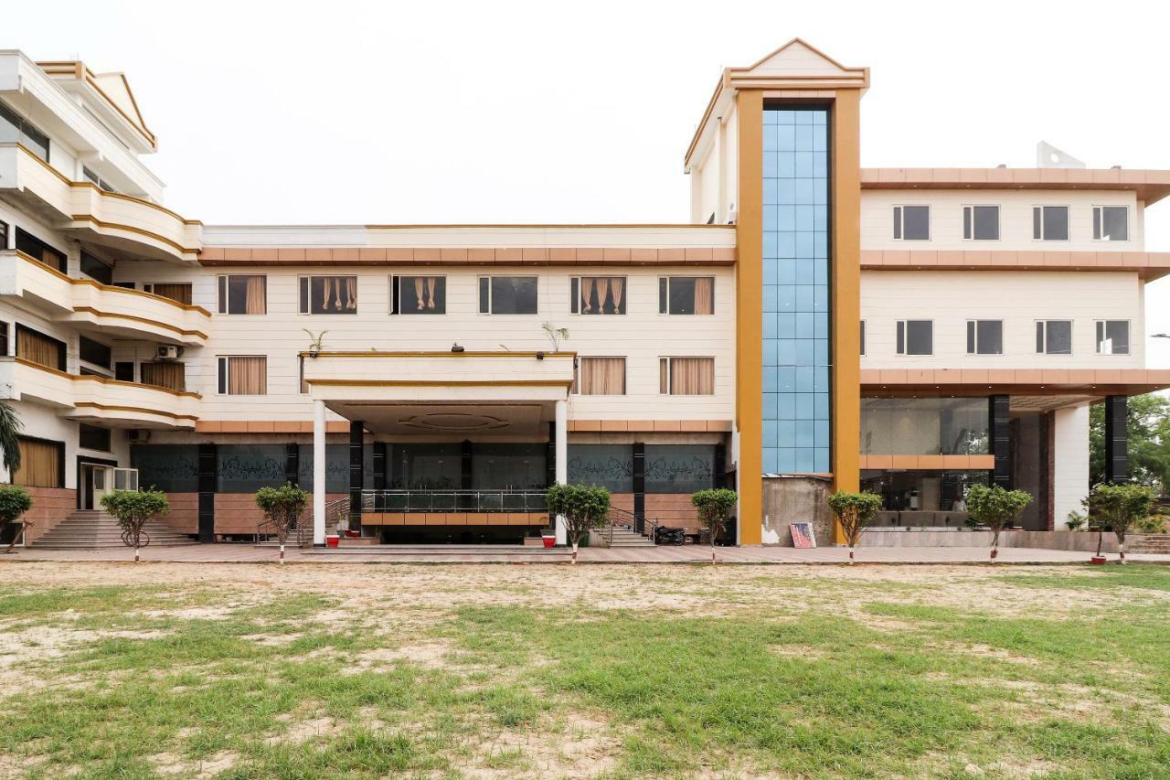 Oyo 39959 Hotel Bandhan Bahraich Eksteriør bilde