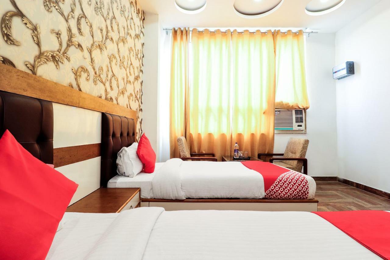Oyo 39959 Hotel Bandhan Bahraich Eksteriør bilde