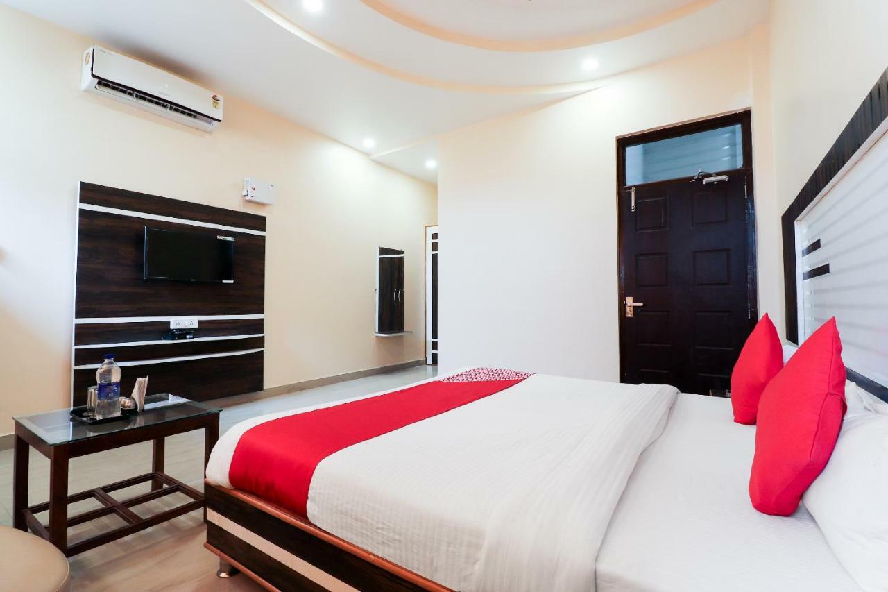 Oyo 39959 Hotel Bandhan Bahraich Eksteriør bilde