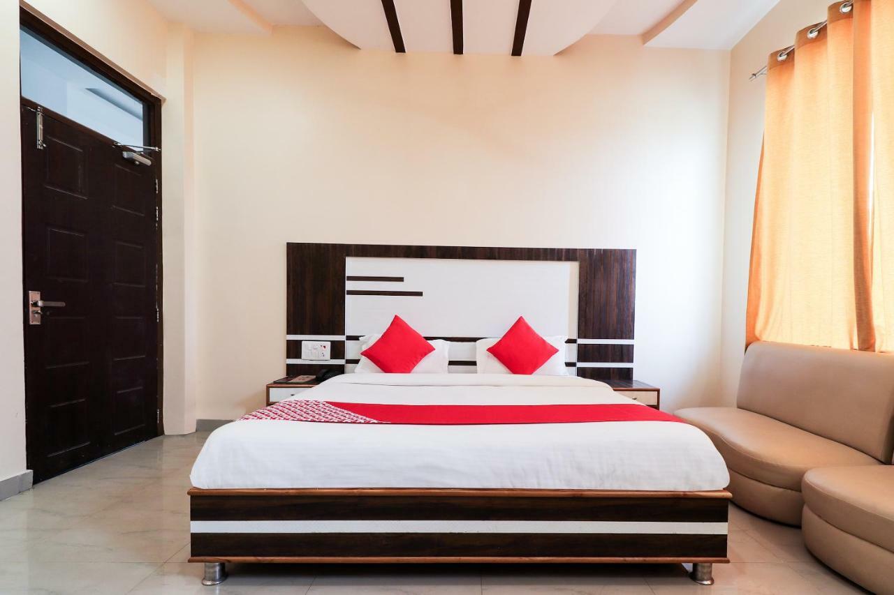 Oyo 39959 Hotel Bandhan Bahraich Eksteriør bilde