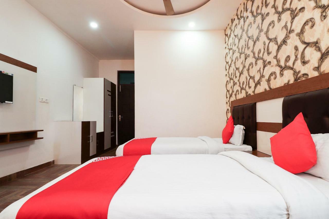 Oyo 39959 Hotel Bandhan Bahraich Eksteriør bilde