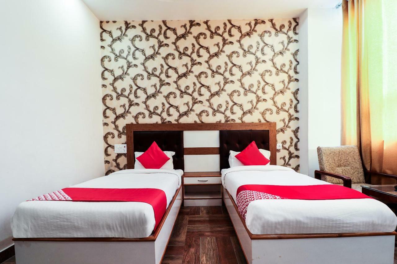 Oyo 39959 Hotel Bandhan Bahraich Eksteriør bilde