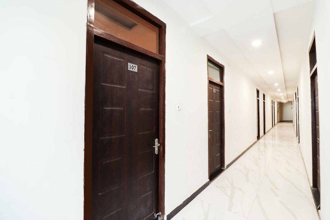 Oyo 39959 Hotel Bandhan Bahraich Eksteriør bilde