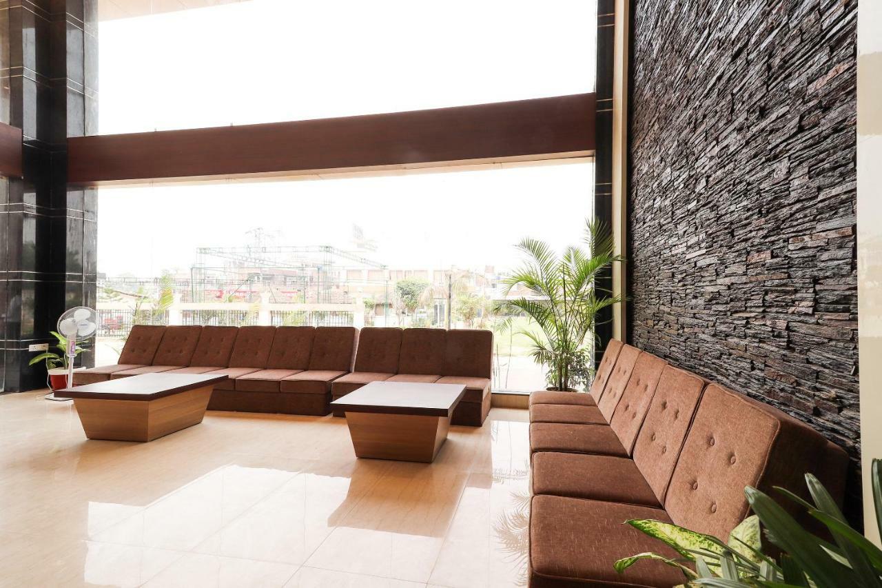 Oyo 39959 Hotel Bandhan Bahraich Eksteriør bilde